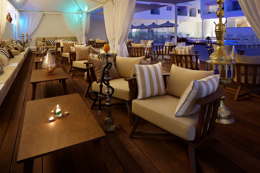 Melpo Antia Hotel Suites